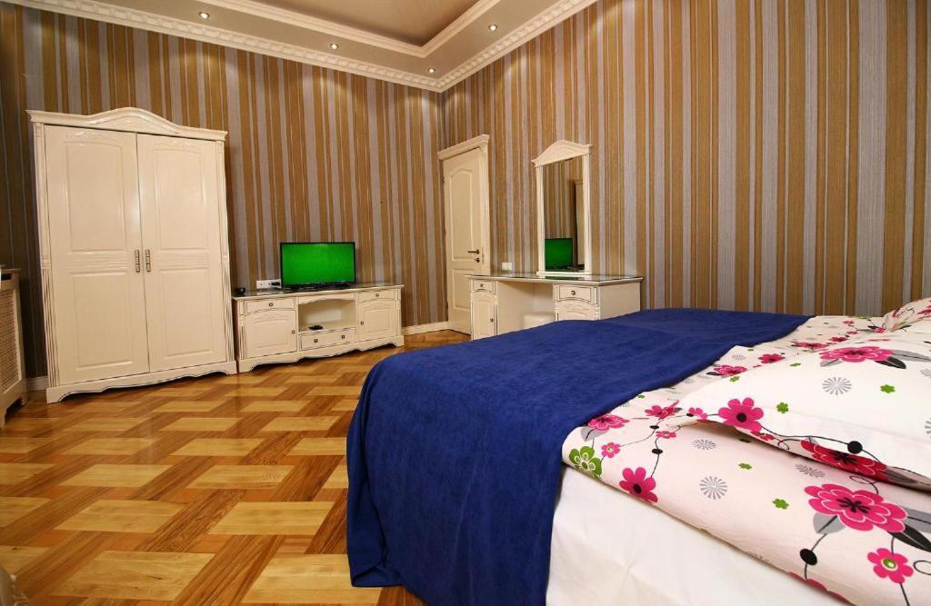 Sanata Hotel Tbilisi Bagian luar foto